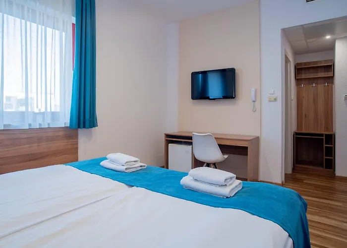 Frankfurt 3* Budapešť