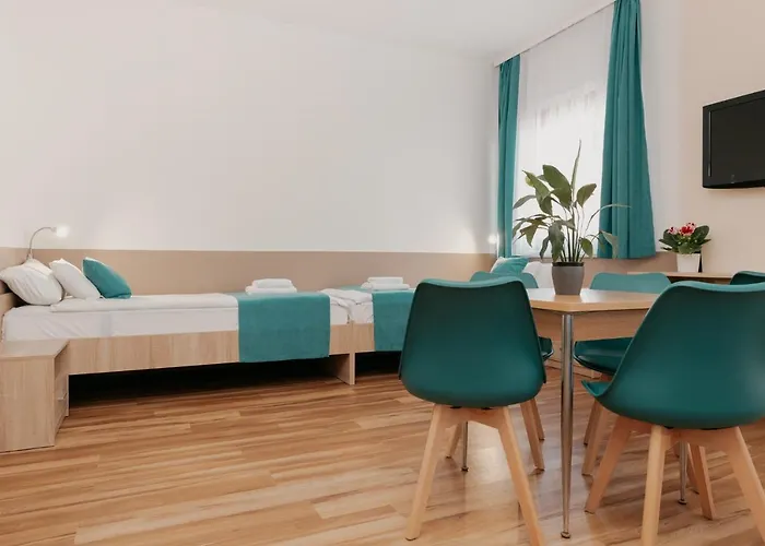 Frankfurt 3* בודפשט