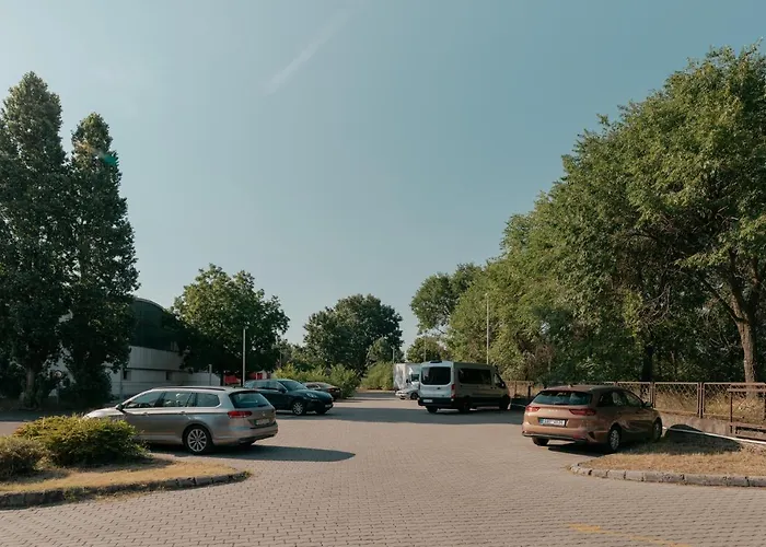 מלון Frankfurt 3*