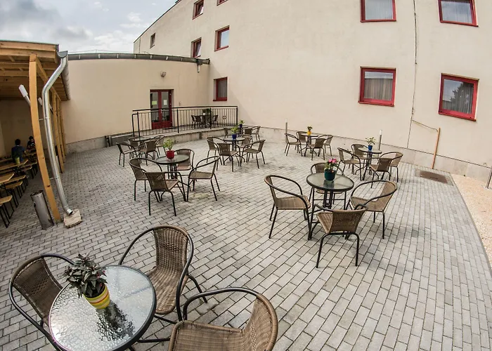 Frankfurt מלון 3*