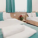 מלון Frankfurt 3*