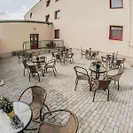 Frankfurt מלון 3*