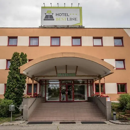 מלון Frankfurt 3*