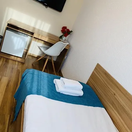 Frankfurt 3*